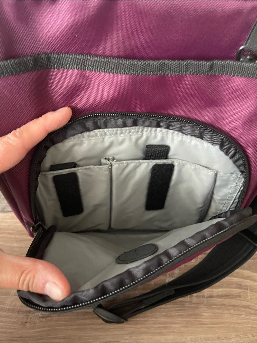 PacSafe Travel Security Metrosafe 200 Anti Theft Gear Crossbody Bag Purple PB008